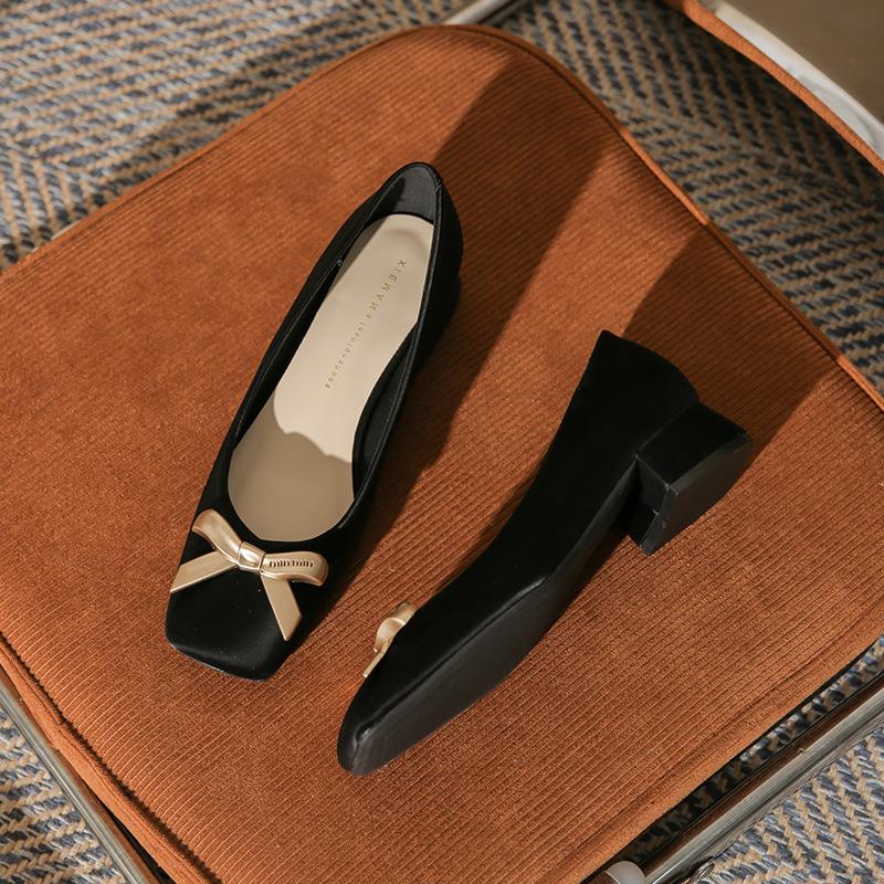 2024 Spring New Arrival Square Toe Chunky Heel Graceful Bow High Heels Joker Women Casual Shoes Mid Heel Comfortable Shoes