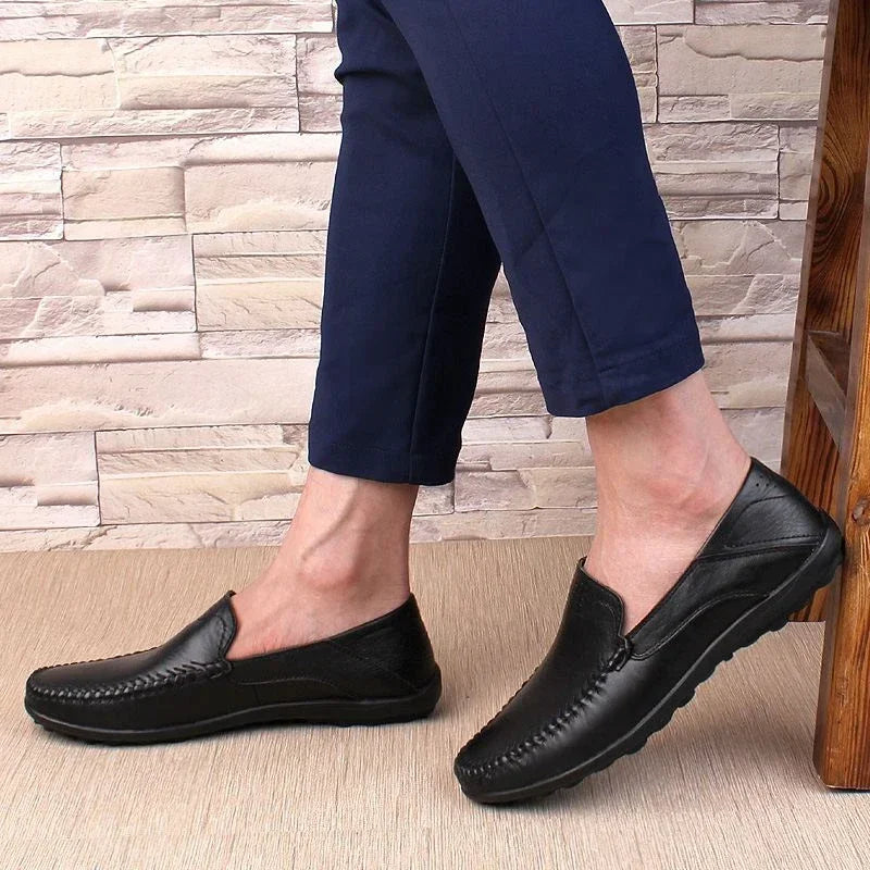 Fashion Leather Men Casual Shoes Luxury Brand Formal Men Loafers Moccasins Italian Breathable Slip on Male Boat Shoes Size 37-47