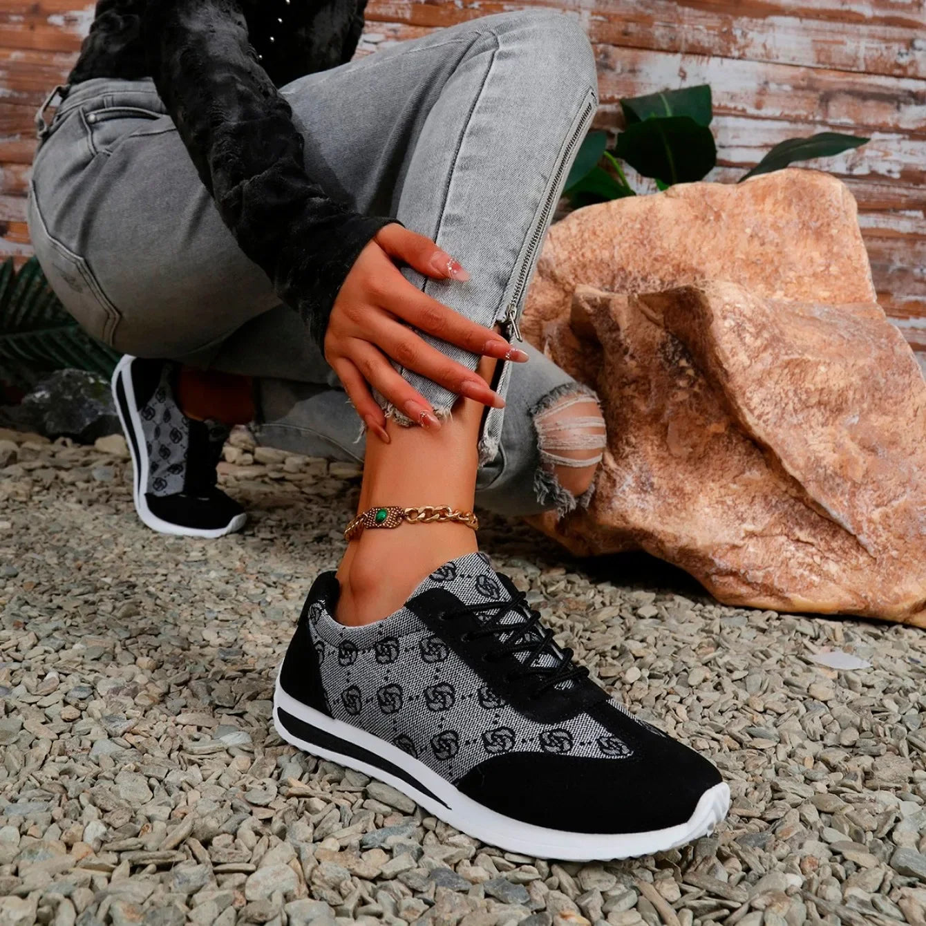 Women Sneakers 2024 Spring Autumn Fashion Outdoor Versatile Sneakers Women Casual Comfortable Lace Up Walking Shoes for Women