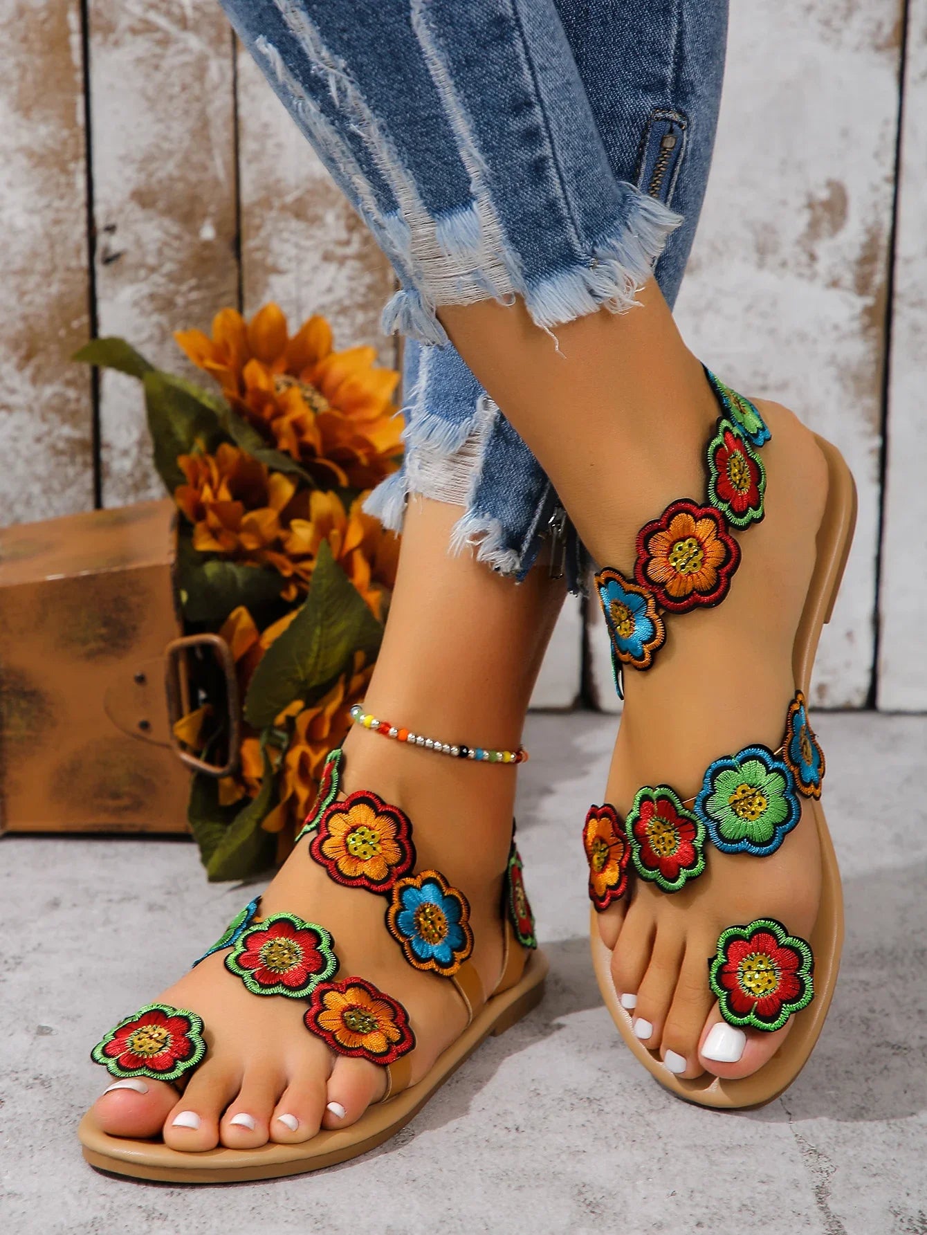 Yellow Embroidered Faux Flower Fashion Sandals Flat Plus Size 43 Summer Outdoor Beach Shoes Travel Mom Shoes