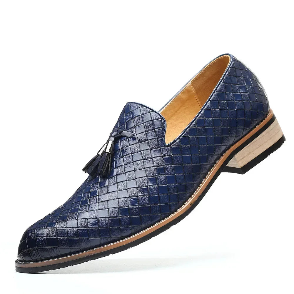 Fringe Men Leather Casual Shoes Checkered Man Loafers Coiffeur Leather Shoes Fashion Driving Mens Shoes Sapato Social Masculino