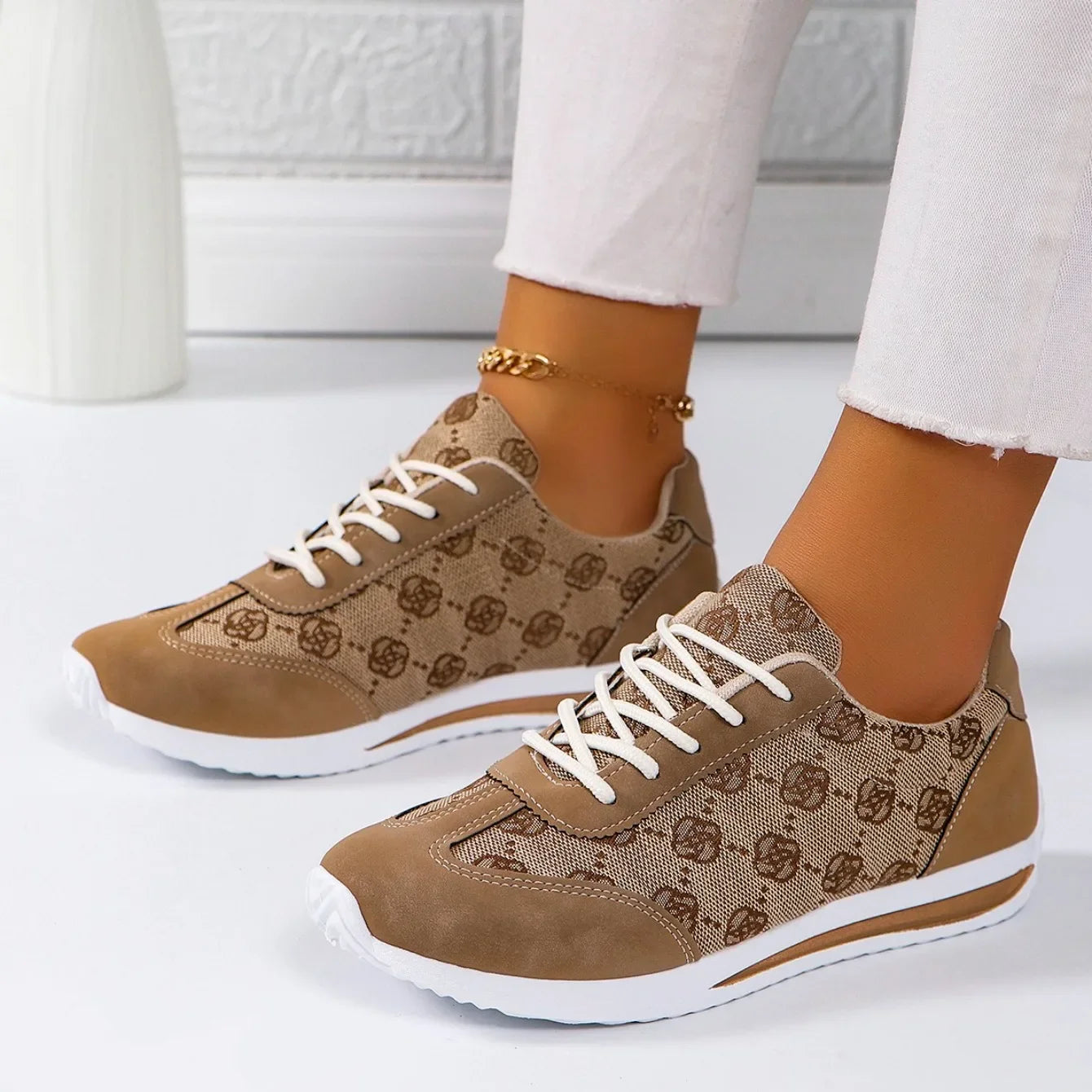 Women Sneakers 2024 Spring Autumn Fashion Outdoor Versatile Sneakers Women Casual Comfortable Lace Up Walking Shoes for Women