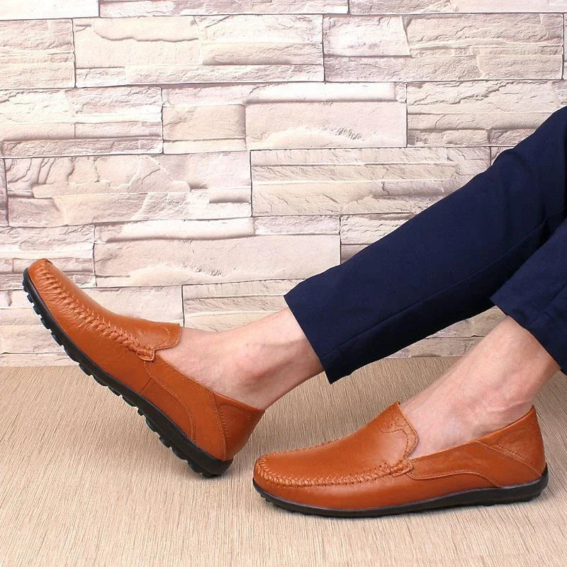 Fashion Leather Men Casual Shoes Luxury Brand Formal Men Loafers Moccasins Italian Breathable Slip on Male Boat Shoes Size 37-47