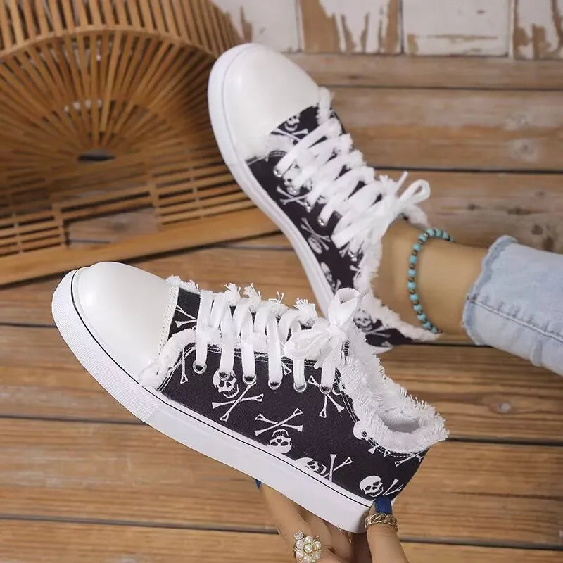 Floral Skull Canvas Shoes 2024 Spring Autumn Women Large Size Flat Sneakers Female Lace-up Shoes Casual Vulcanized Shoes Zapatos