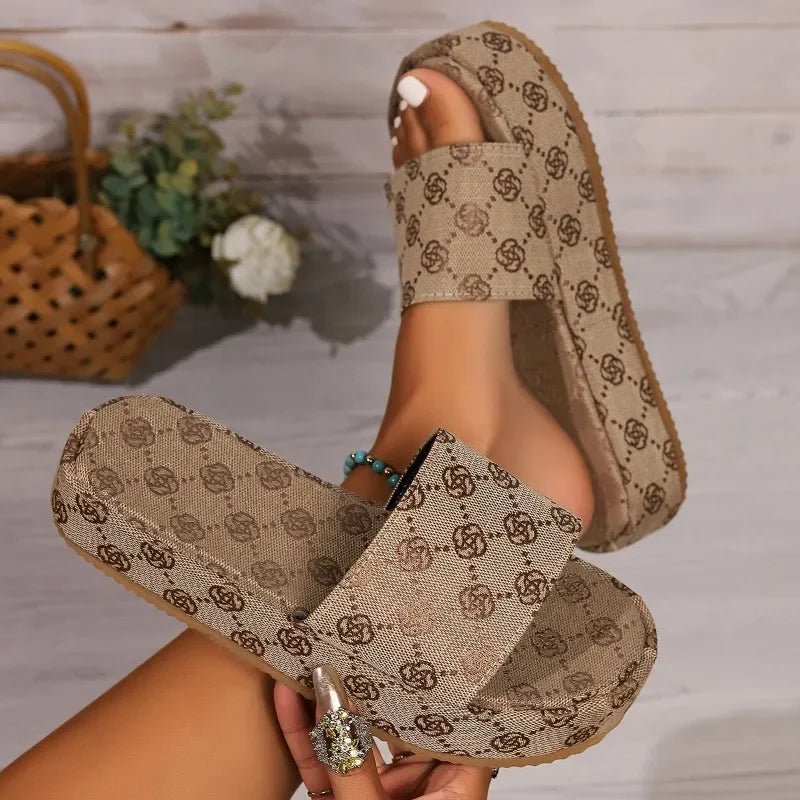 Summer New Women's Round Head Flat Soled Non-slip Slippers Woman Fashion Flowers Khaki Flats Sandals Female Zapatos De Mujer