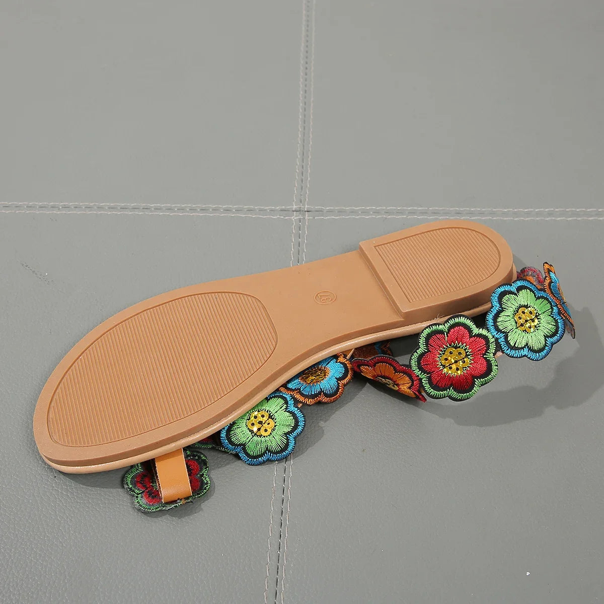 Yellow Embroidered Faux Flower Fashion Sandals Flat Plus Size 43 Summer Outdoor Beach Shoes Travel Mom Shoes